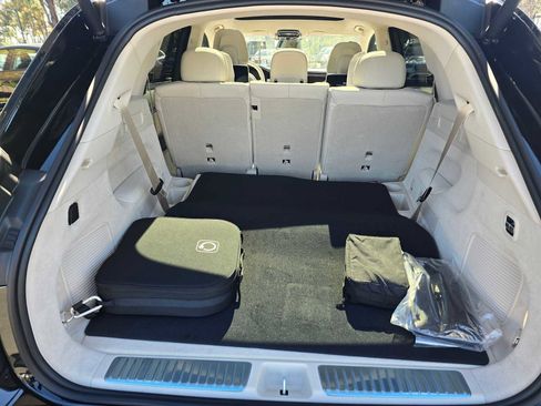 New 2026 Mercedes-Benz EQS 550 4MATIC SUV image 18