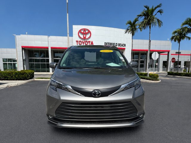 Certified 2026 Toyota Sienna XLE FWD image 2