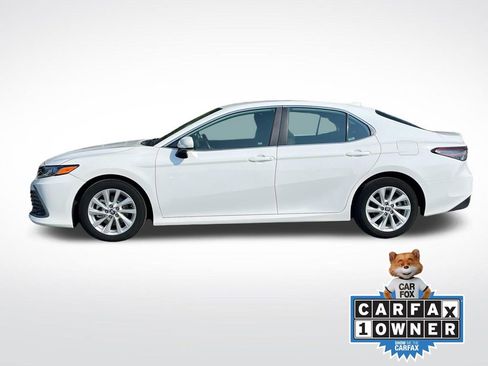 Used 2024 Toyota Camry LE image 7