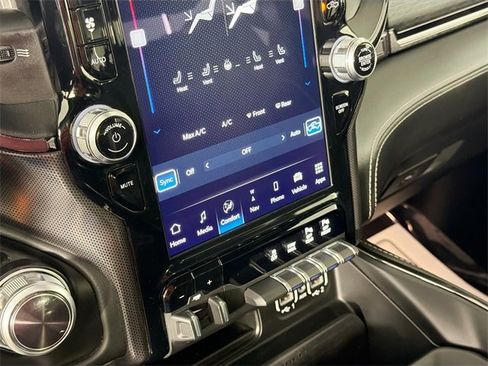 Used 2022 RAM 1500 Limited w/ Body-Colour Bumper Group image 15