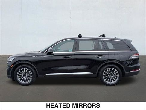 Certified 2023 Lincoln Aviator Reserve RWD image 2