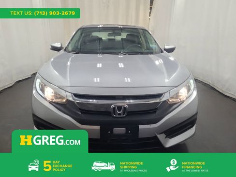 Used 2018 Honda Civic EX image 1