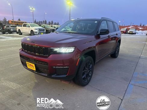 New 2025 Jeep Grand Cherokee L Limited w/ Trailer Tow Package image 4