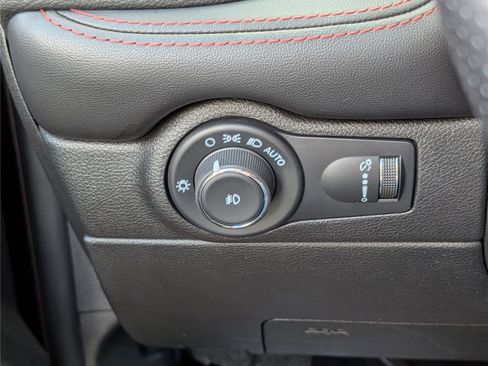 Used 2023 Dodge Durango GT image 22