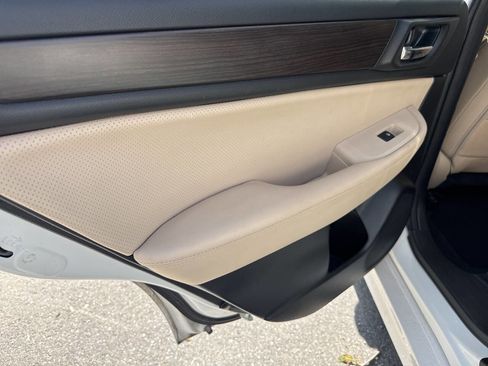 Used 2016 Subaru Legacy 2.5i Limited AWD/4WD image 14