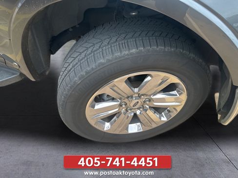 Used 2020 Ford F150 Lariat w/ Equipment Group 502A Luxury AWD/4WD image 8