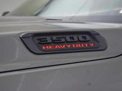 New 2026 RAM 3500 Tradesman AWD/4WD image 17
