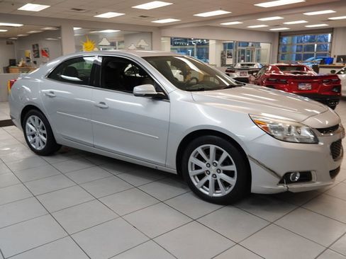 Used 2015 Chevrolet Malibu LT w/ Leather Package image 13