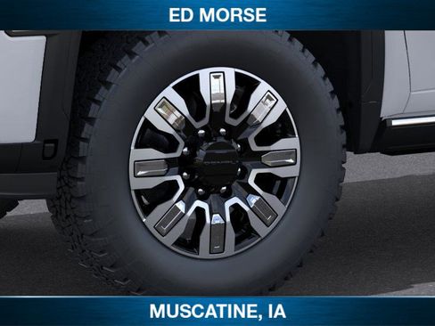 New 2026 GMC Sierra 2500 Denali w/ Denali Reserve Package image 9