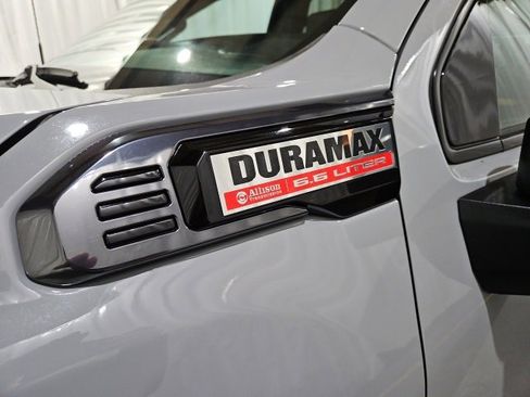 Certified 2024 GMC Sierra 2500 AT4 w/ AT4 Premium Plus Package image 9