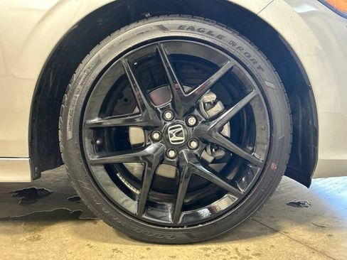 Certified 2024 Honda Civic Sport image 12
