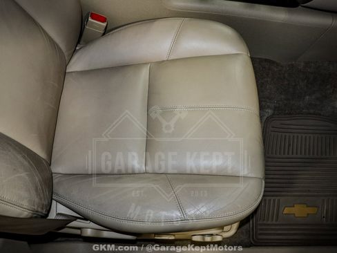 Used 2012 Chevrolet Suburban LT image 74