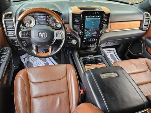 Used 2022 RAM 1500 Limited w/ Body Color Bumper Group image 9