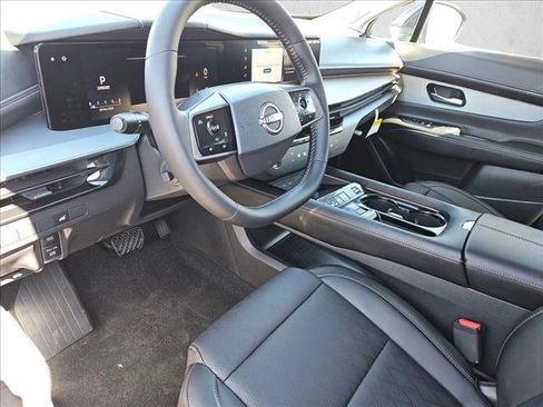 New 2026 Nissan Murano Platinum image 3