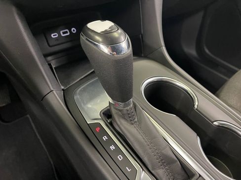 Certified 2020 Chevrolet Equinox LT w/ Driver Convenience Package image 10