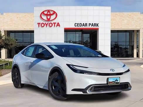 New 2026 Toyota Prius SE image 1