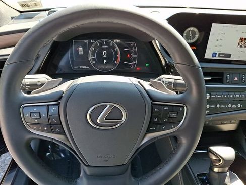 Used 2024 Lexus ES 350 w/ Premium Package FWD image 20