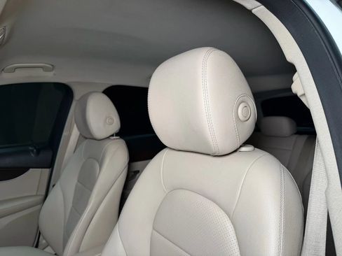 Used 2019 Mercedes-Benz GLC 300 image 39