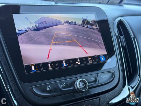 Used 2022 Chevrolet Equinox RS w/ RS Leather Package image 23