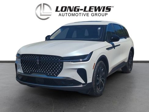 Used 2024 Lincoln Nautilus Premier w/ Equipment Group 102A image 1