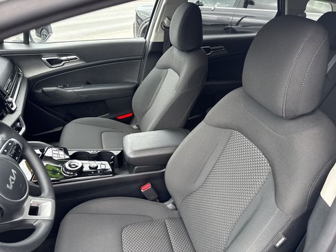 Certified 2023 Kia Sportage LX AWD/4WD image 13
