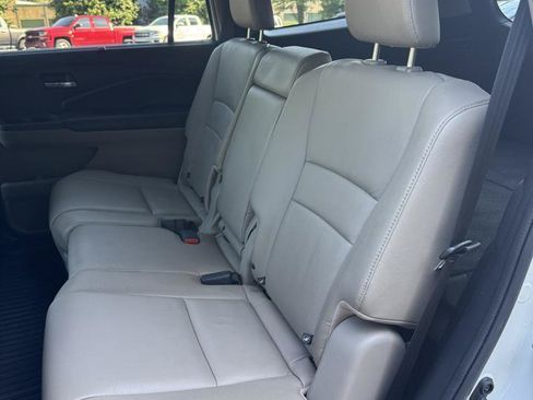 Used 2016 Honda Pilot Touring image 15