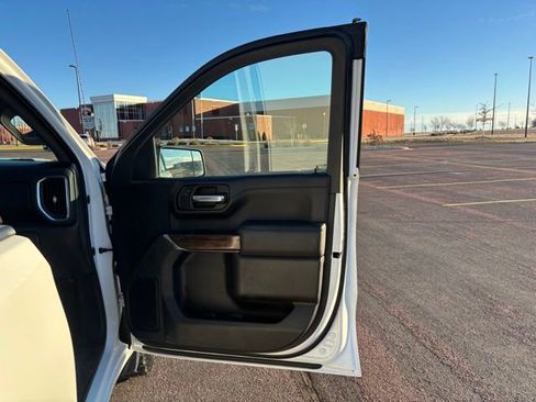 Used 2021 GMC Sierra 1500 Elevation image 32