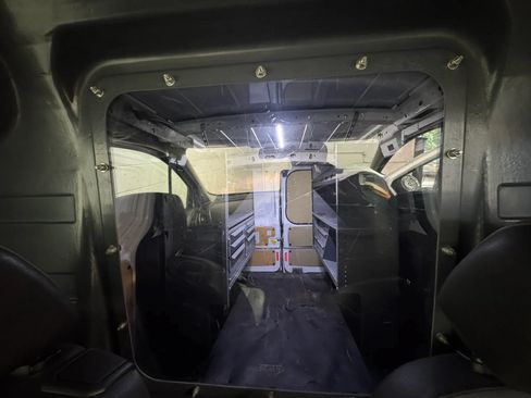 Used 2016 Ford Transit Connect XL FWD image 30