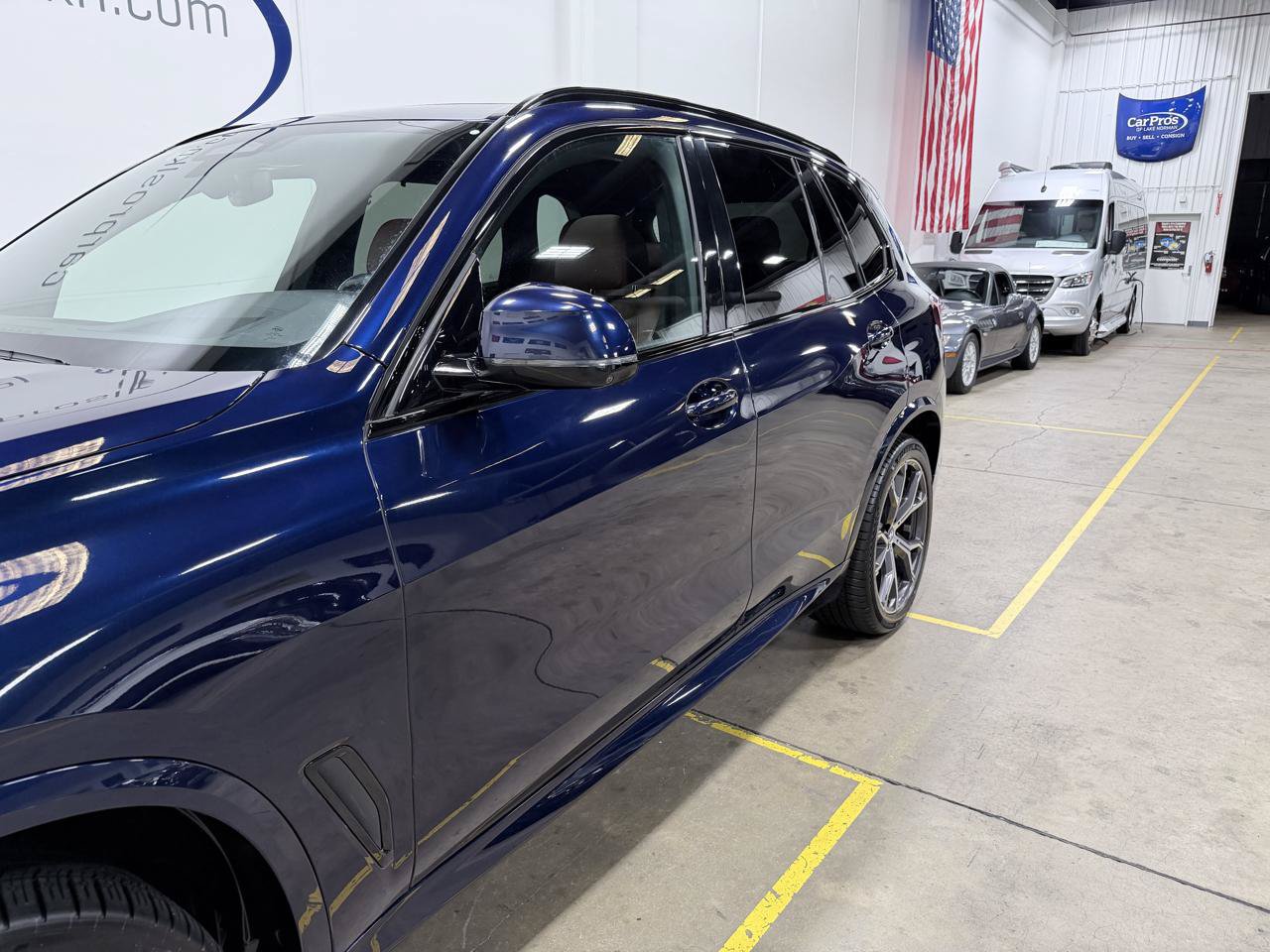 Used 2021 BMW X5 M50i w/ Executive Package AWD/4WD image 21