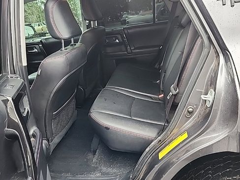 Used 2018 Toyota 4Runner TRD Off-Road Premium image 14