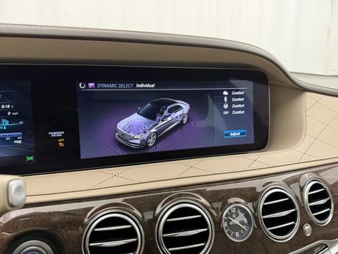 Used 2019 Mercedes-Benz S 560 4MATIC Sedan image 42