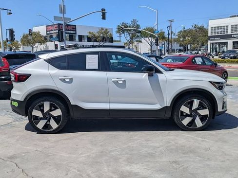 Certified 2023 Volvo C40 P8 Recharge Ultimate AWD/4WD image 2