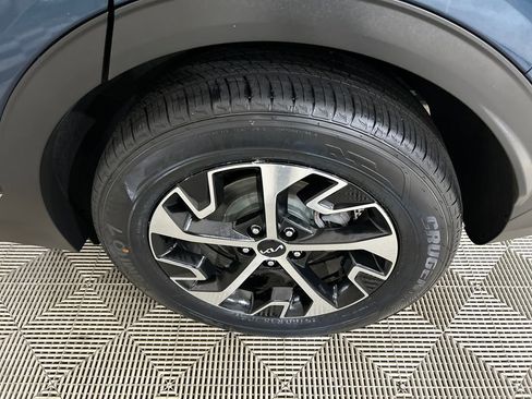 Used 2023 Kia Sportage EX image 10
