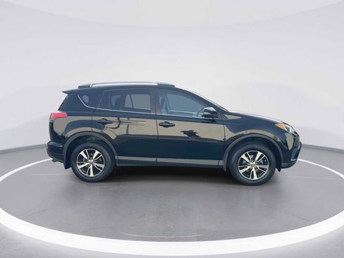Used 2016 Toyota RAV4 XLE w/ Protection Package AWD/4WD image 9