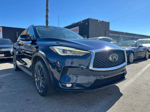 Used 2019 INFINITI QX50 Essential w/ Cargo Package image 3
