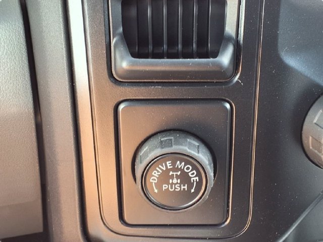 New 2025 Ford F250 XL w/ 360-Degree Camera Package RWD image 16