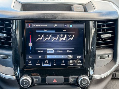 Used 2022 RAM 1500 Big Horn image 13