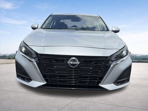 Certified 2025 Nissan Altima 2.5 SV w/ SV Special Edition Package FWD image 8