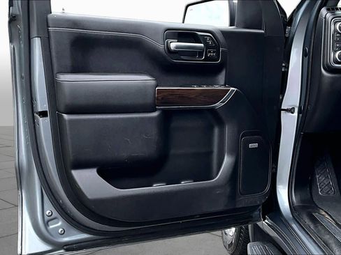 Used 2019 GMC Sierra 1500 SLT w/ SLT Premium Plus Package AWD/4WD image 22