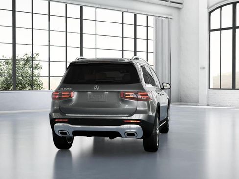 Used 2026 Mercedes-Benz GLB 250 image 23