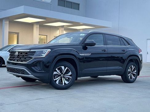 New 2026 Volkswagen Atlas Cross Sport SE image 1