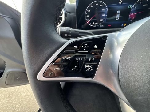 Used 2025 Mercedes-Benz CLA 250 image 23