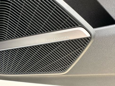 Used 2018 Audi Q5 2.0T Premium Plus w/ Premium Plus Package image 16