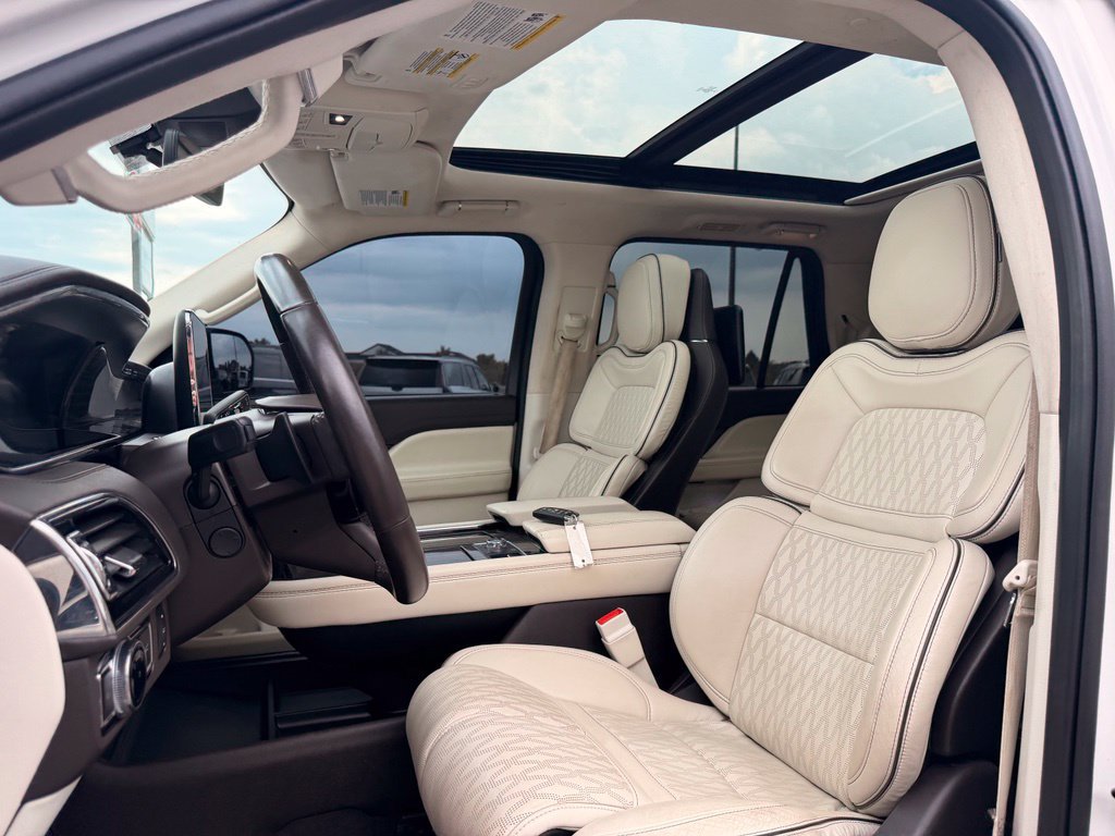 Used 2021 Lincoln Navigator L Black Label AWD/4WD image 23