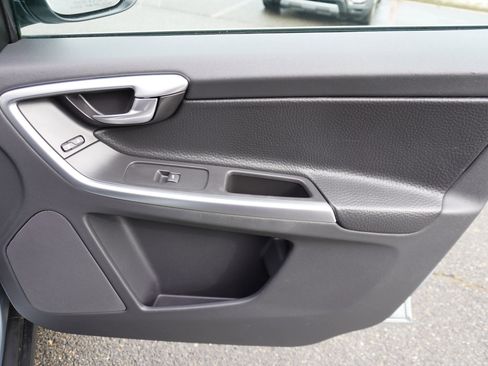 Used 2011 Volvo XC60 3.2 image 25