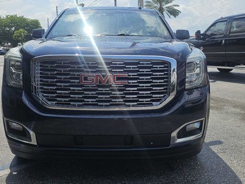 Used 2019 GMC Yukon XL Denali w/ Denali Ultimate Package RWD image 8
