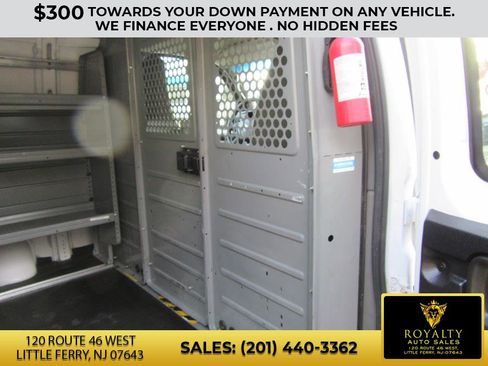Used 2017 Chevrolet Express 2500 image 29