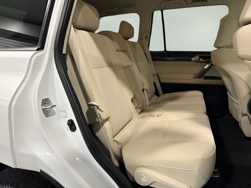 Used 2022 Lexus GX 460 Premium w/ Premium Plus Package AWD/4WD image 36