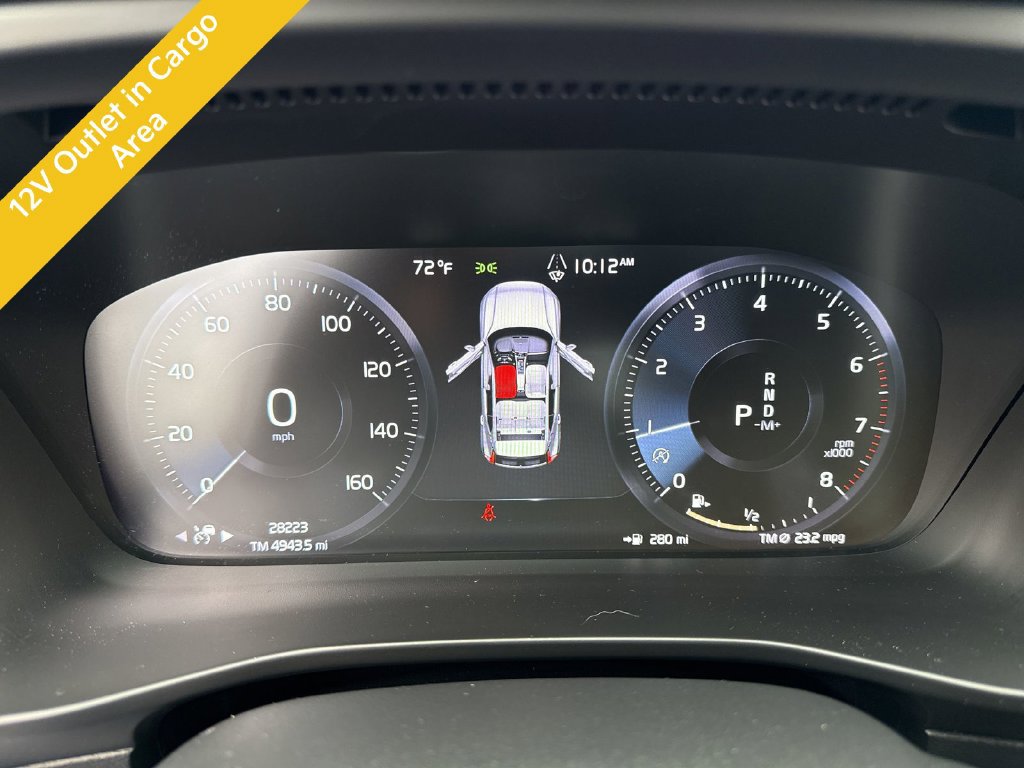 Used 2022 Volvo XC40 T5 R-Design w/ Advanced Package AWD/4WD image 23