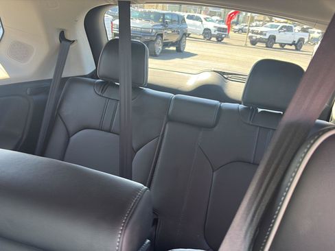 Used 2025 Honda Pilot Elite image 35